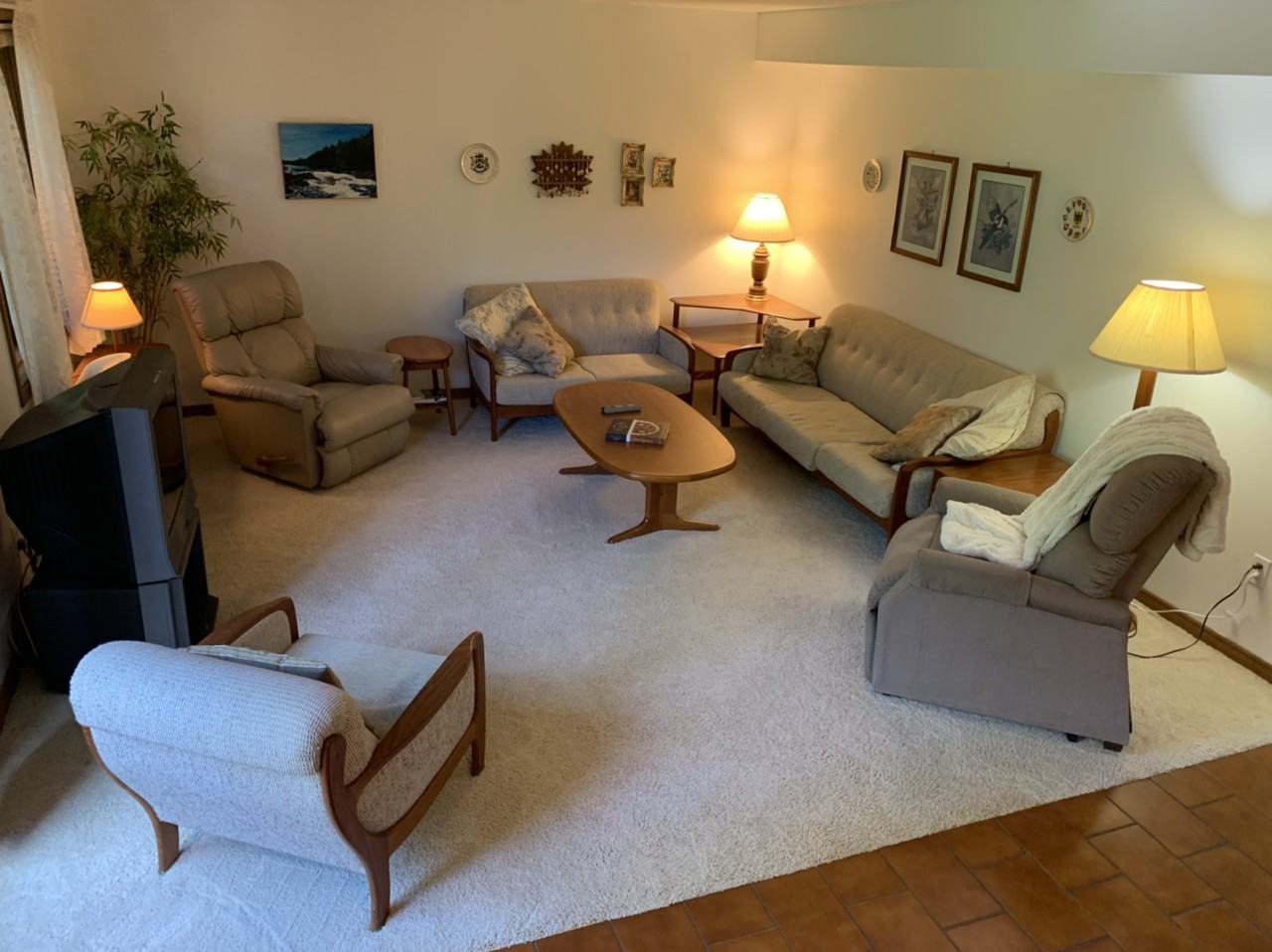 1357 Corley Drive North - Photo 2 of 19