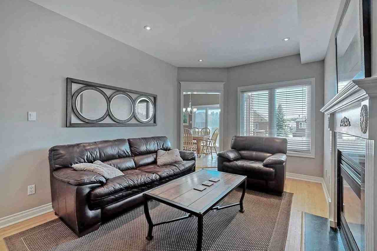 47 Painted Rock avenue - Photo 2 of 4