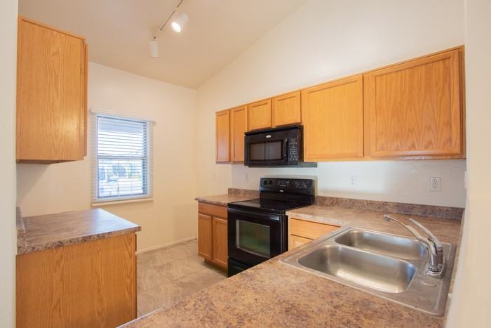 30365 W Catalina Dr - Photo 3 of 19