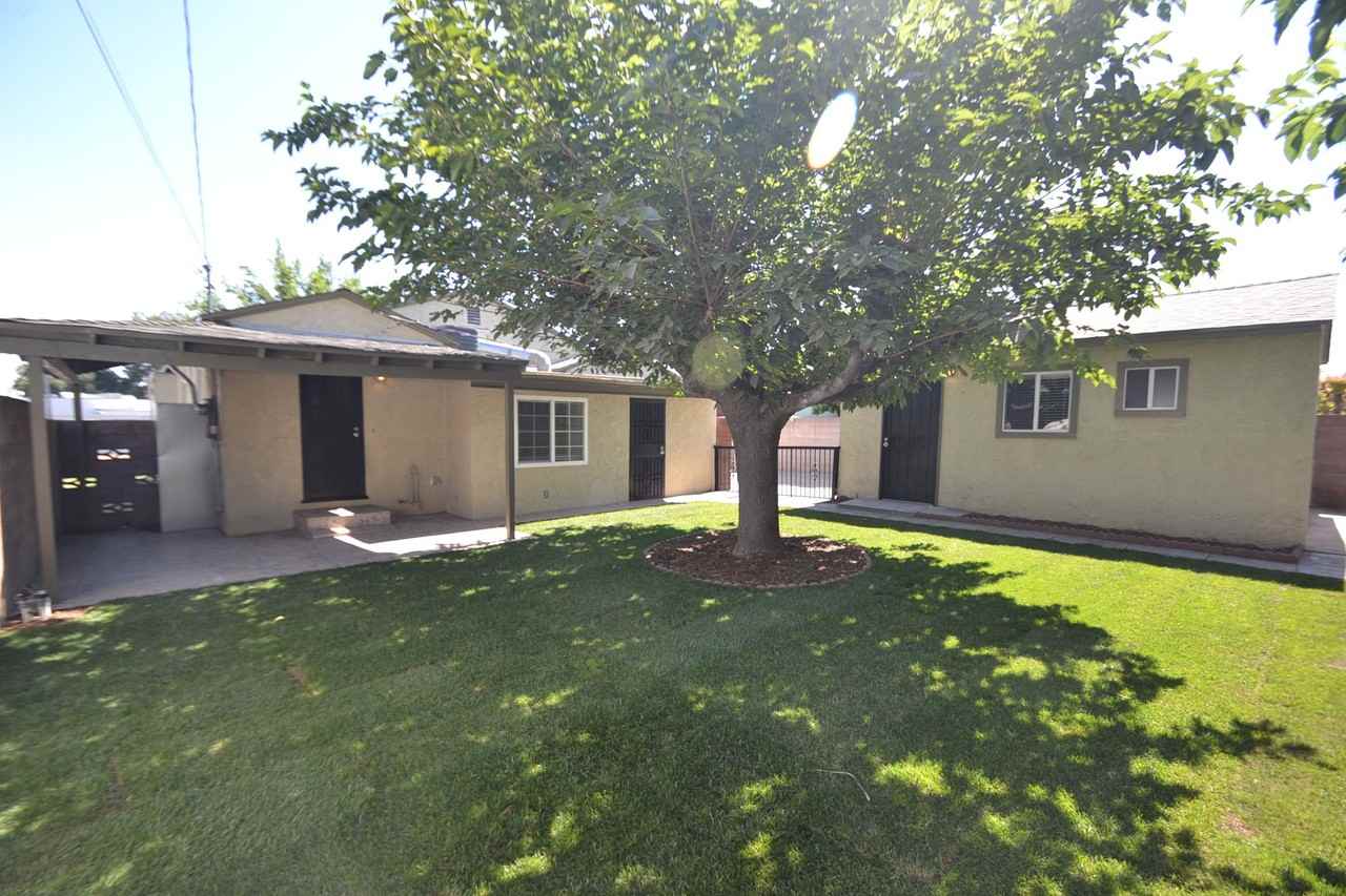 666 E 16th St - Photo 3 of 11