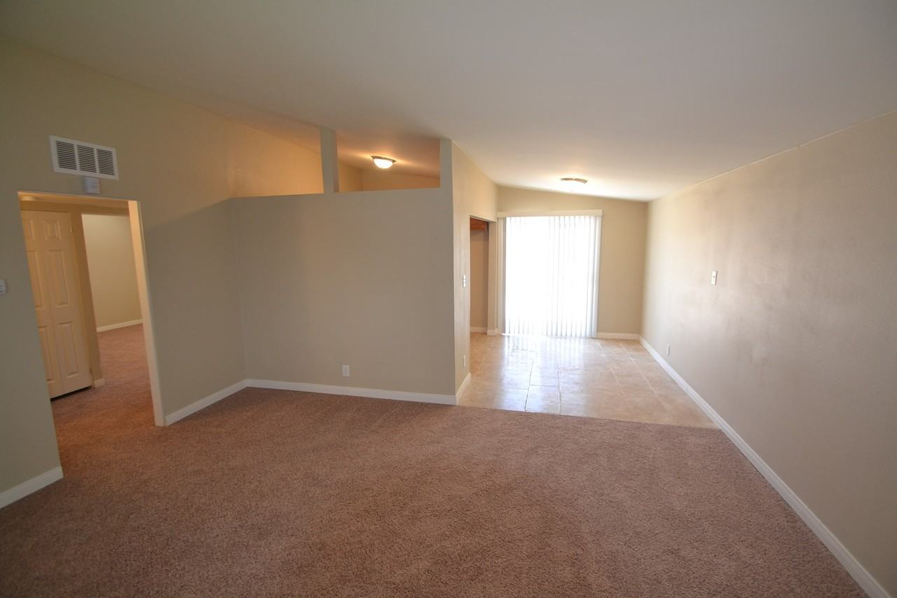 1253 W 123rd St - Photo 3 of 7