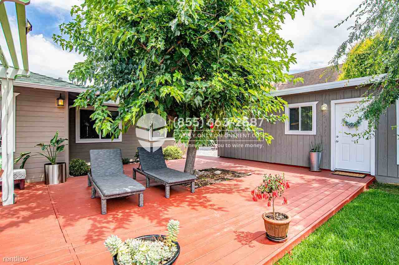 1473 Ramon Dr - Photo 2 of 47