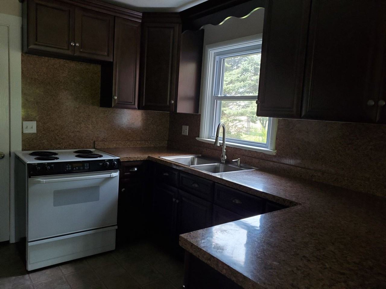 4 Bowman Rd, Lancaster, PA 17602 2 Bedroom House for 1,095/month Zumper