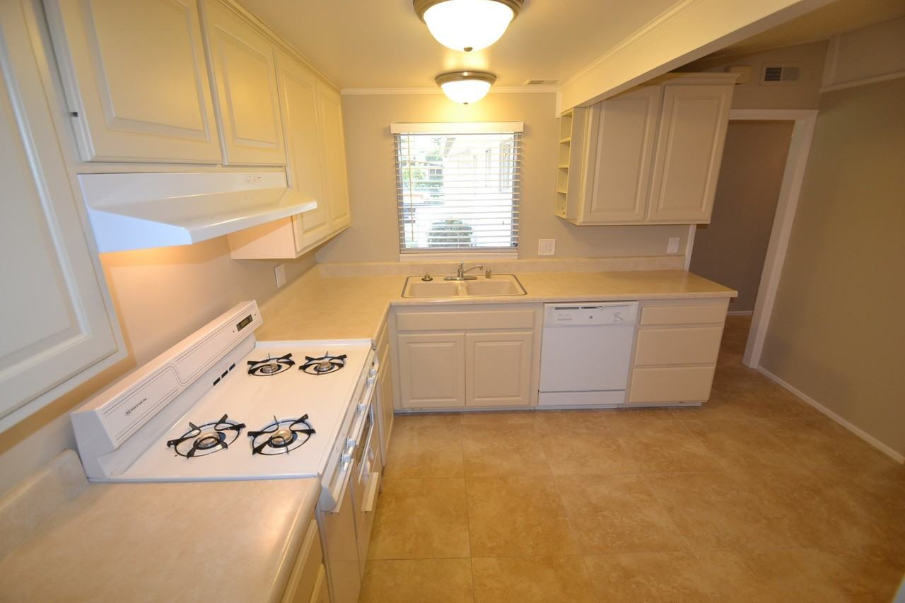 2650 El Segundo Dr - Photo 2 of 16