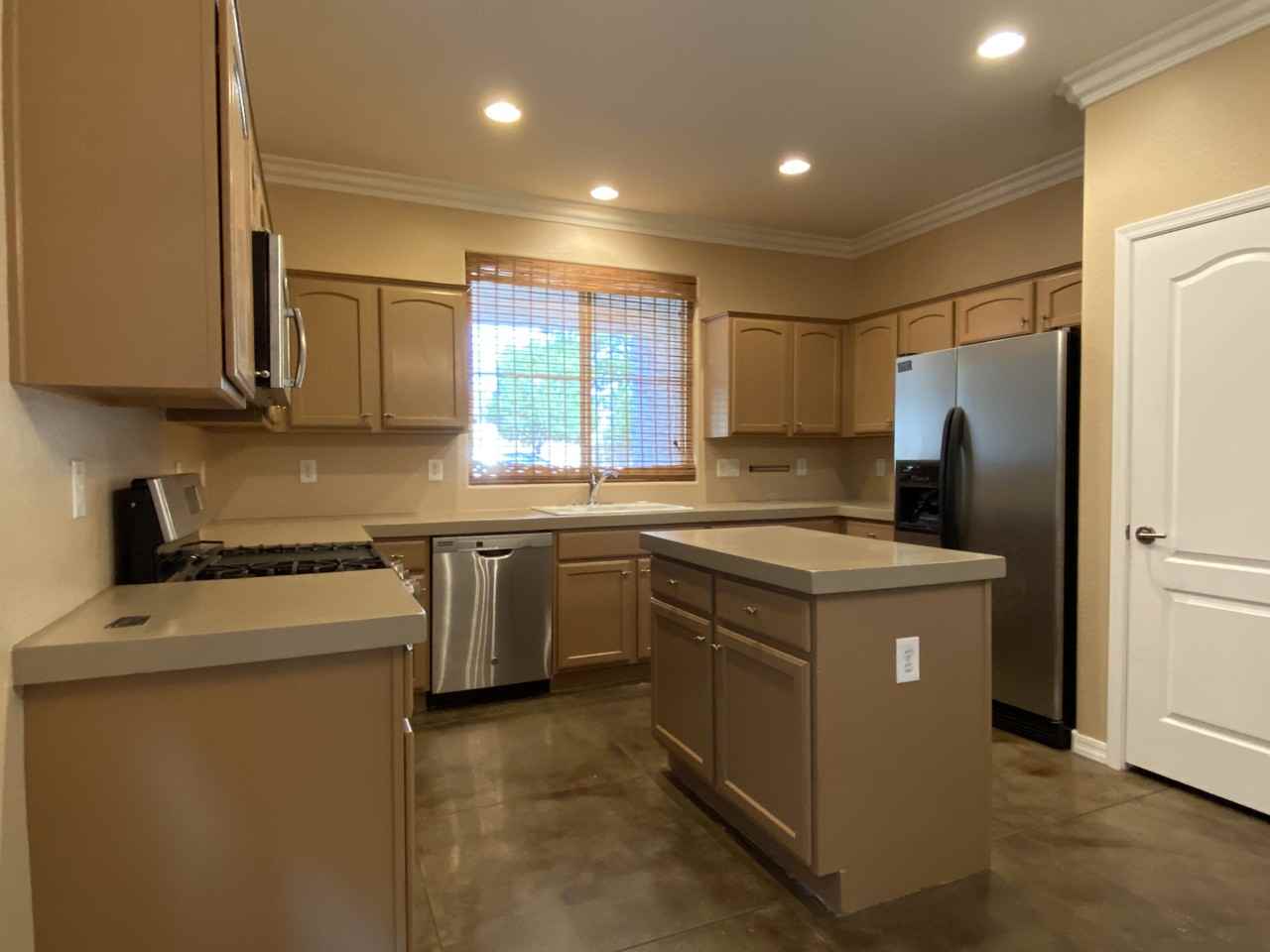 1321 N Kettle Hill Rd - Photo 3 of 14