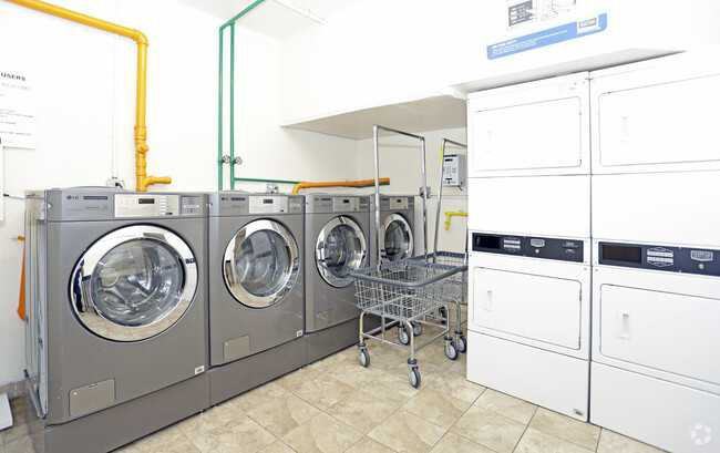 Olivia Terrace 321 Prospect Avenue - Photo 3 of 11