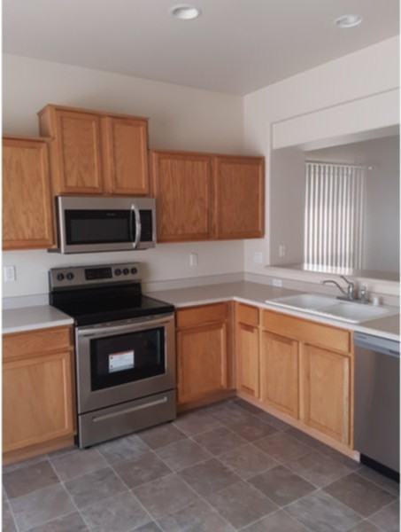 12906 W Clarendon Ave - Photo 2 of 5