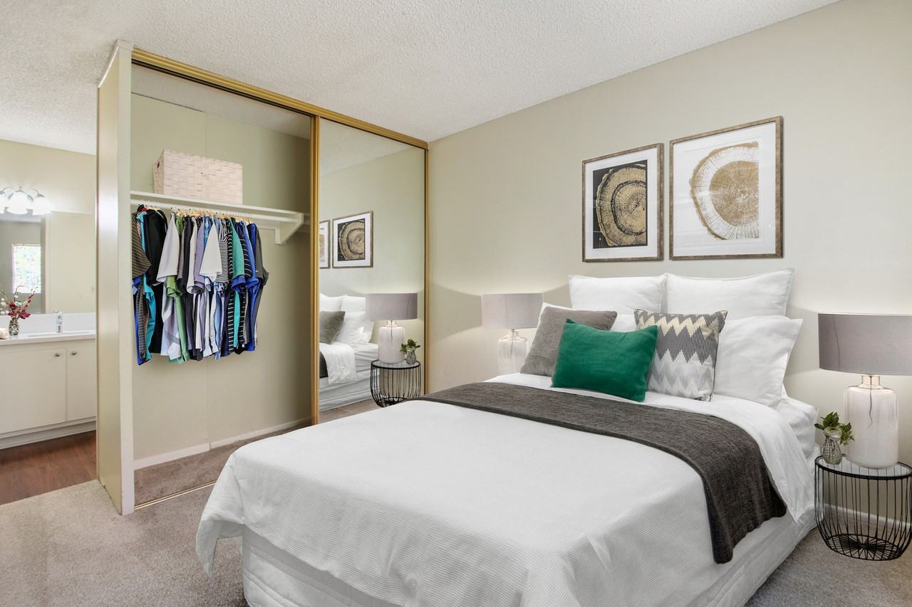 Seville Townhouse - Photo 7 of 35