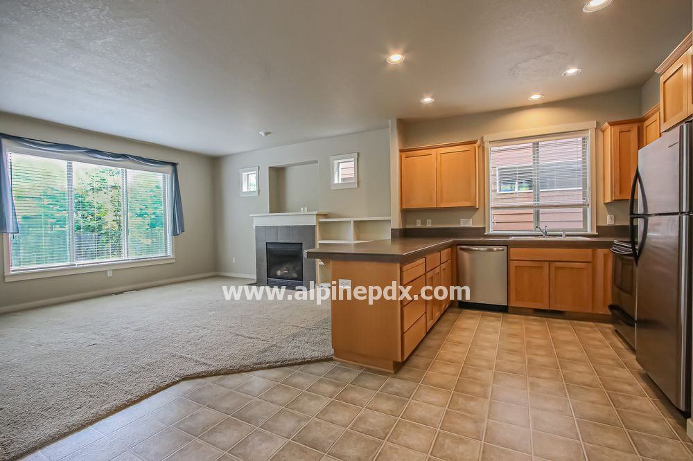 7925 Sw Carol Ann Ct - Photo 2 of 17