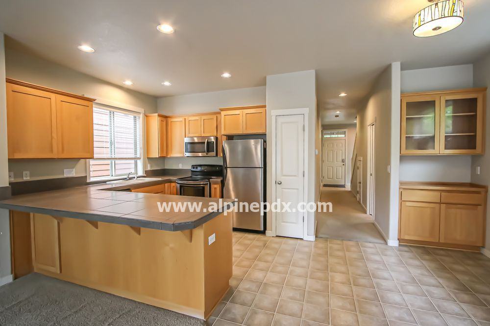 7925 Sw Carol Ann Ct - Photo 3 of 17