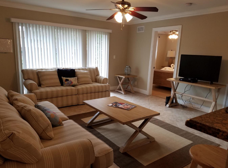 45 Southeast 7th Avenue - Photo 3 of 8