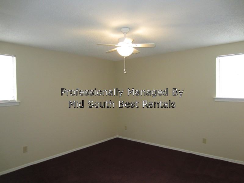 6477 Birkenhead Rd - Photo 3 of 8
