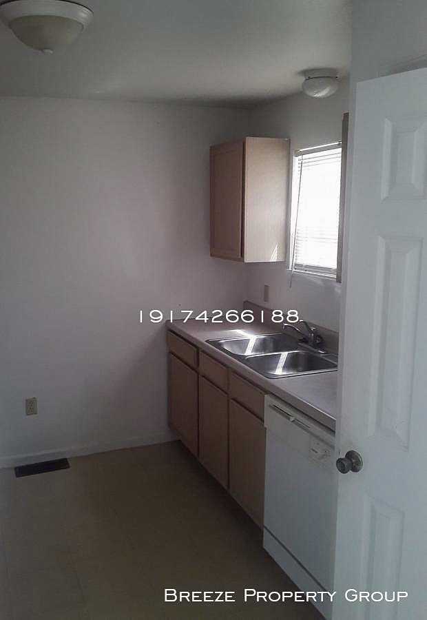509 Nova St - Photo 2 of 14