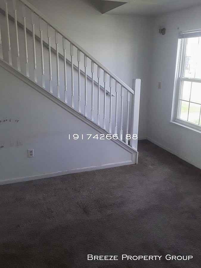 509 Nova St - Photo 3 of 14
