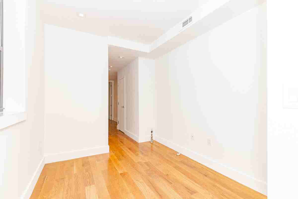 16-54 Putnam Avenue #2L - Photo 3 of 13