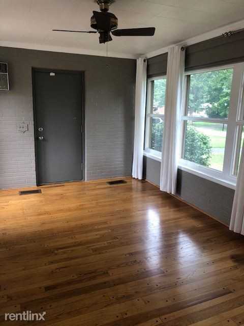 3009 Meadowview Cir - Photo 3 of 24