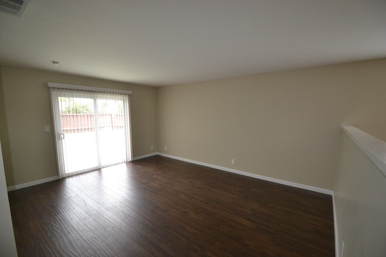 230 Sarita Dr - Photo 2 of 12