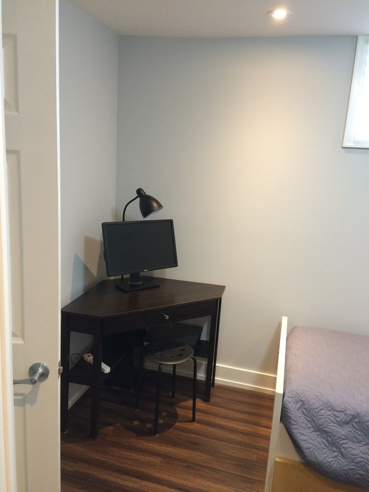 1008 Woodbine Avenue 1 - Photo 3 of 11