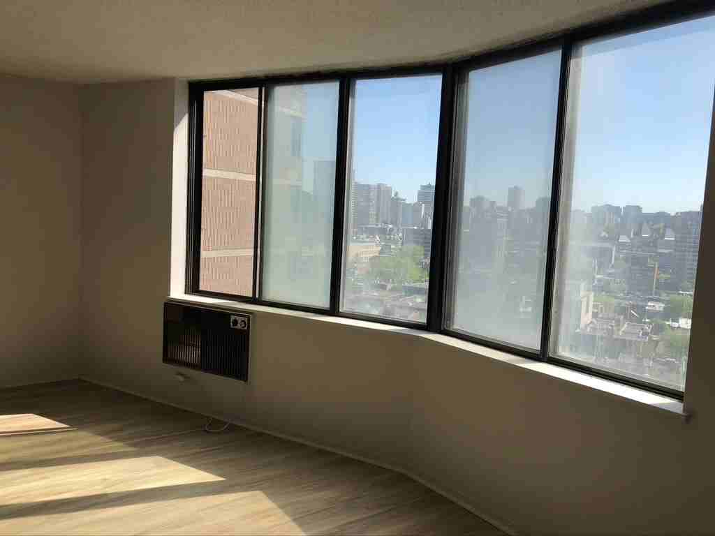 3550 Rue Jeanne-Mance - Photo 3 of 10