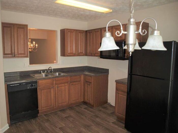 3489 Waldrop Trl - Photo 3 of 9