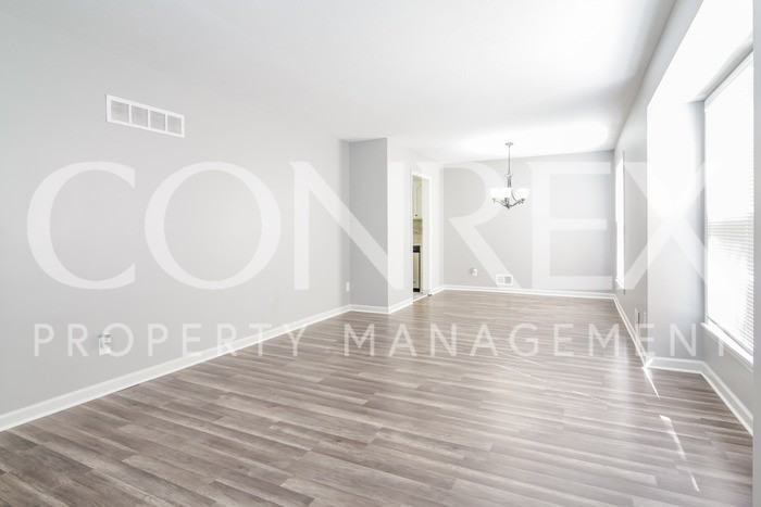 11934 Sycamore Ave - Photo 3 of 11
