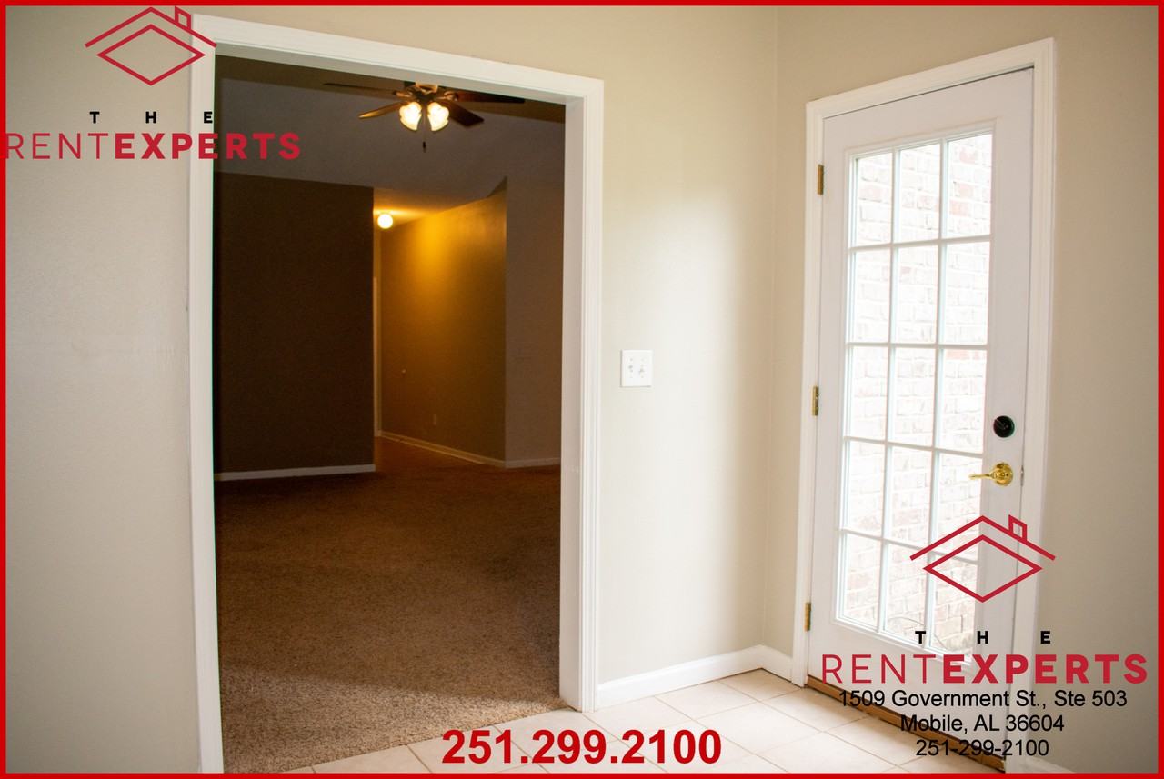 11777 Catalpa CT - Photo 3 of 17