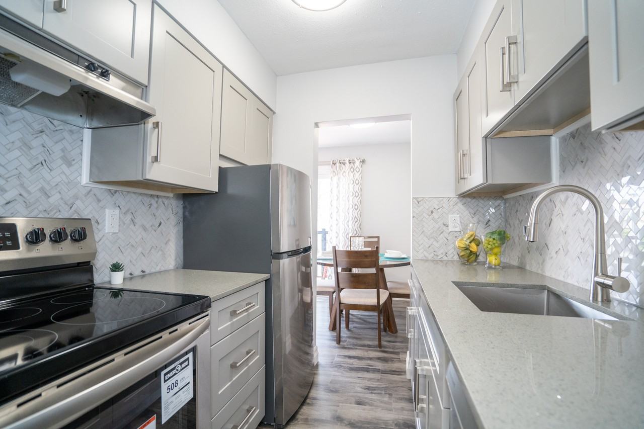 Wellington Apartments - Photo 3 of 15