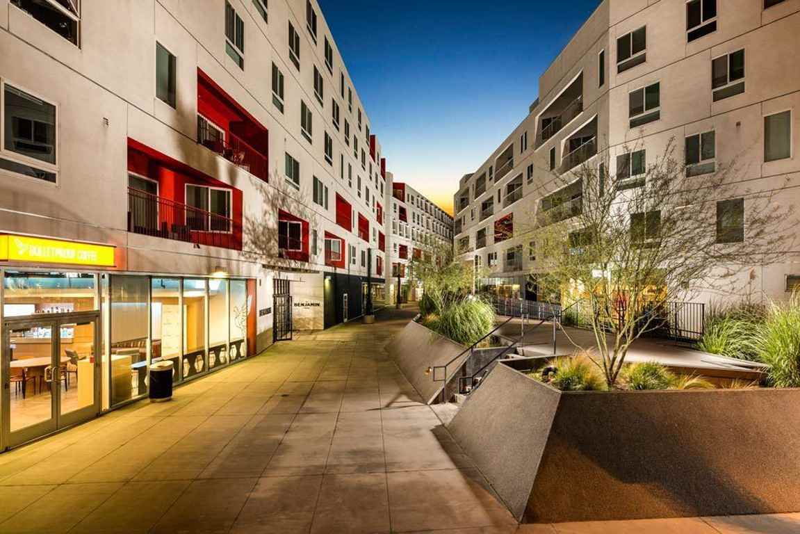 300 S. Santa Fe Ave - Photo 3 of 26