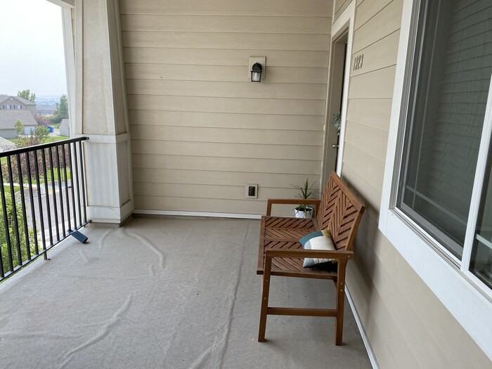 1923 N Crest Rd #1923 - Photo 2 of 19