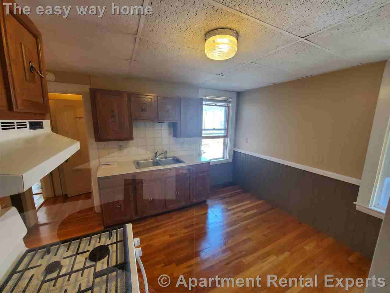 28 Claremon St #2 - Photo 5 of 12