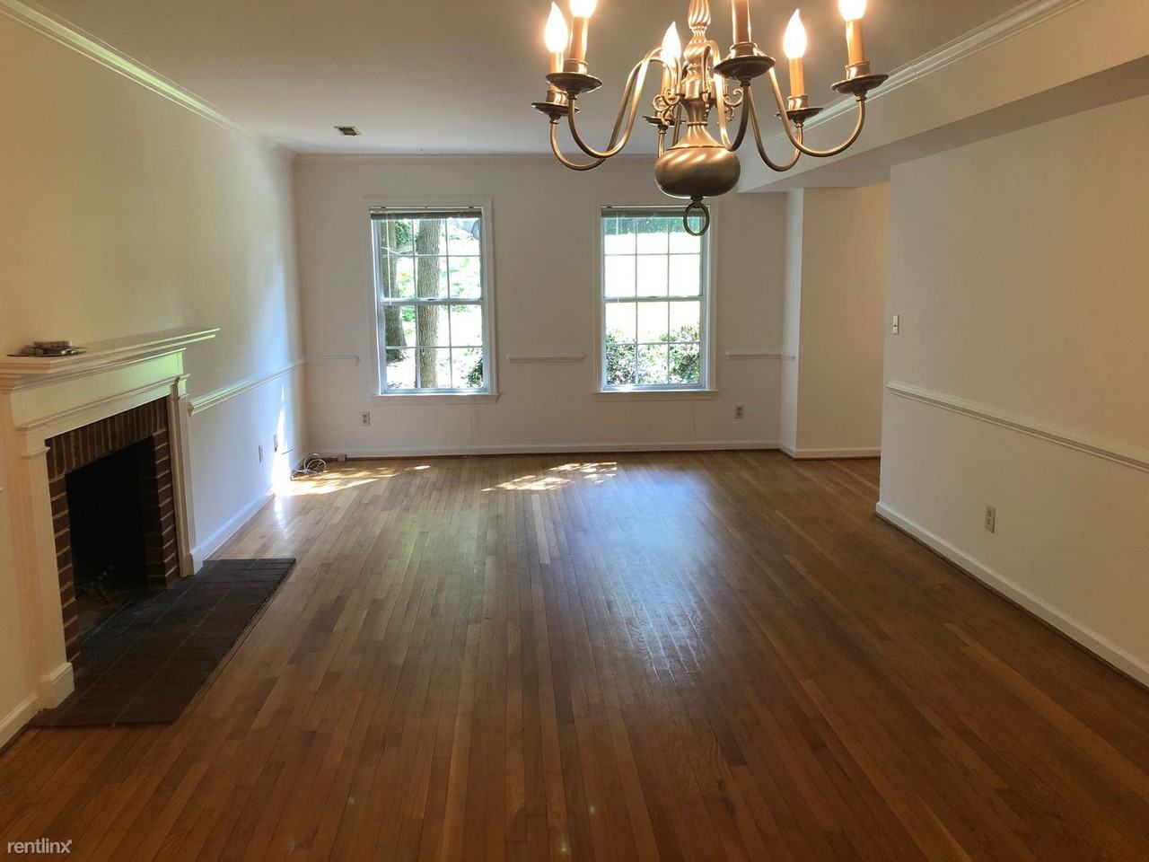 3176 Crossfield Ln - Photo 2 of 17