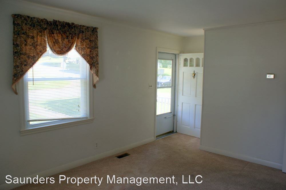 2780 Edwards St - Photo 3 of 18