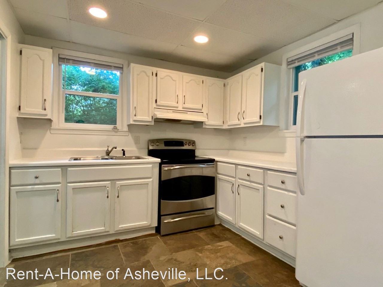 130 Reems Creek Rd - Photo 3 of 8