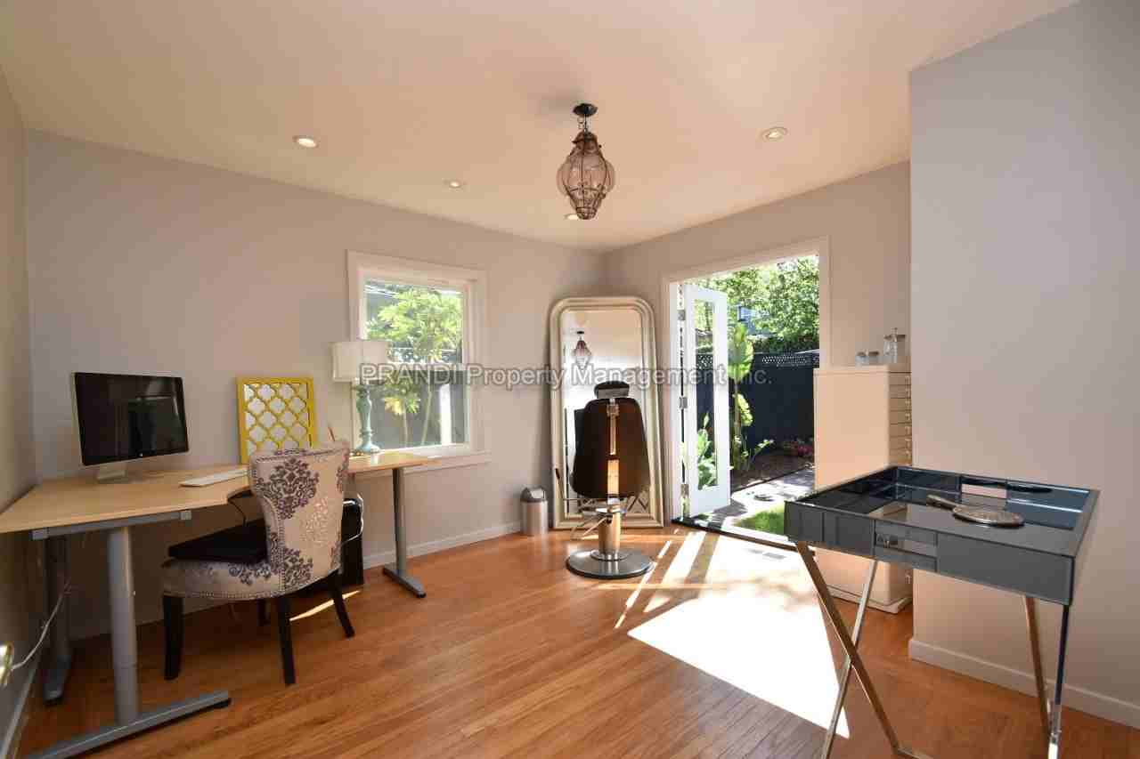 122 N San Pedro Rd - Photo 2 of 14