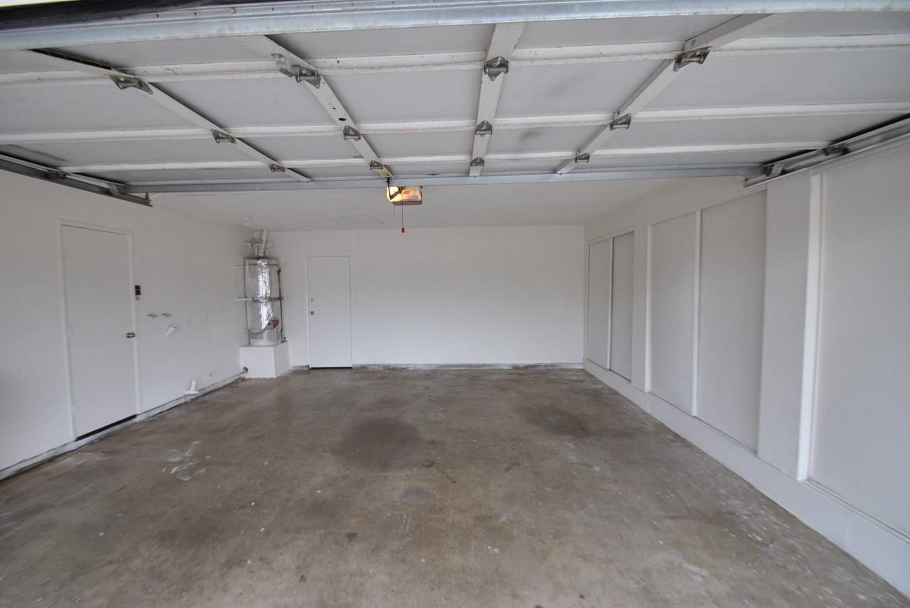 11617 Geyser Dr - Photo 3 of 11