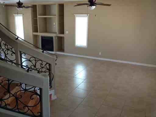 1110 Ranger St - Photo 3 of 32