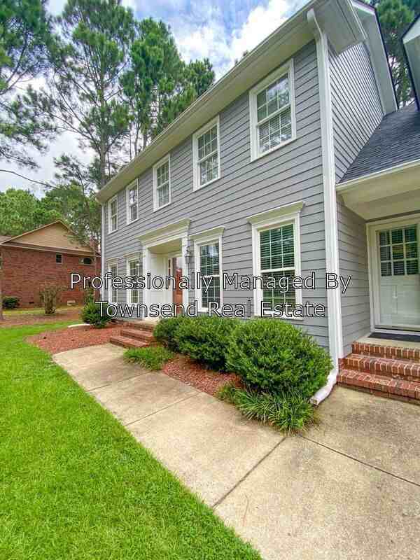 7650 Spurge Dr - Photo 2 of 38