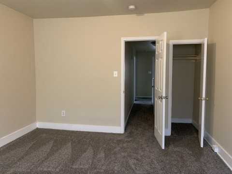 2201 Ashton Street - Photo 2 of 15