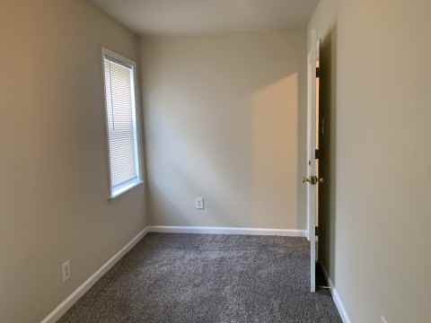 2201 Ashton Street - Photo 3 of 15