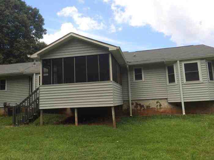70 Summerfield Ct - Photo 2 of 12