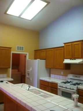10325 Bay Colony Dr - Photo 2 of 15