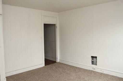 642 E Chestnut St - Photo 3 of 10