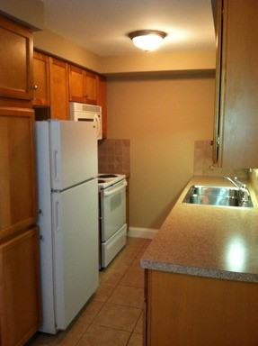 730 Swinehart Rd - Photo 3 of 8