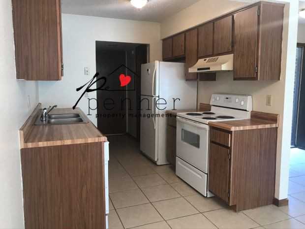 18813 Lexington Road - Photo 3 of 13