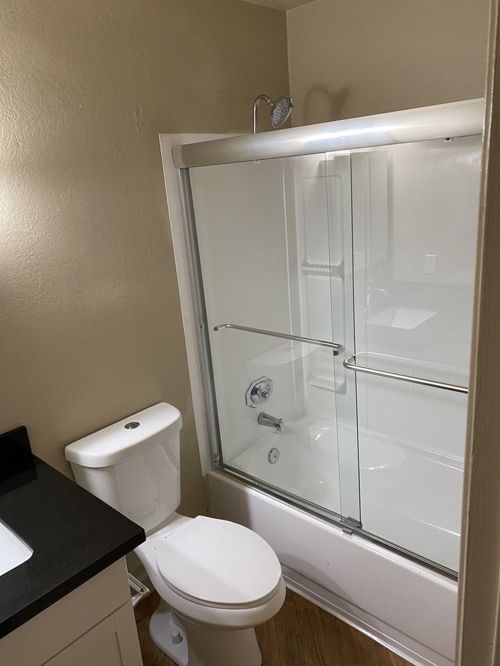 Iron Horse Apartments - Photo 5 of 13