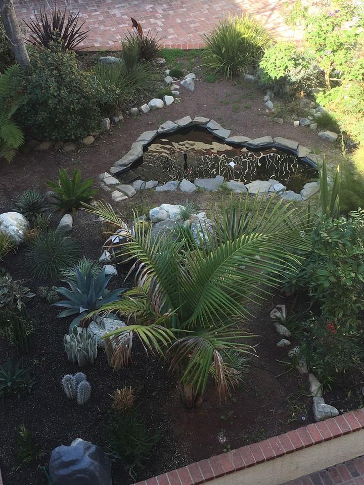 2425 Purdue Ave - Photo 2 of 14