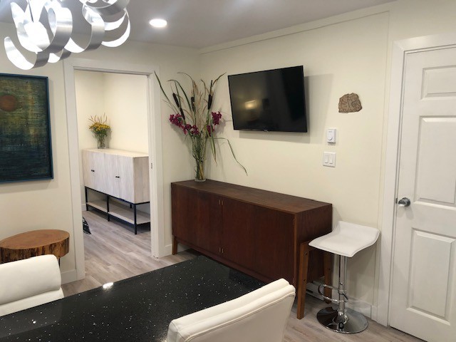 2021 Karen Crescent - Photo 3 of 7