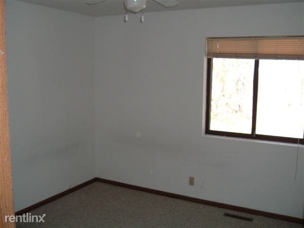 Spring Lake Duplex For Rent - Photo 2 of 12