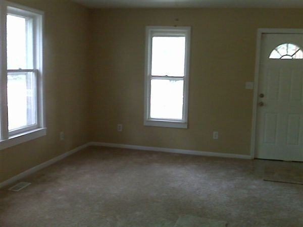 504 W Cleveland Ave - Photo 3 of 8