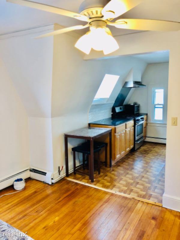 61 S Washington St - Photo 3 of 9